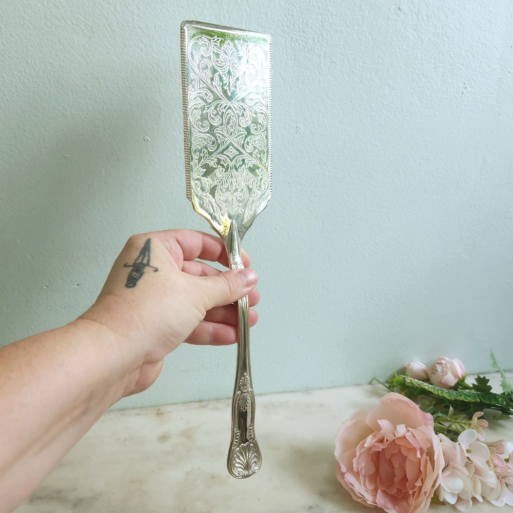 Vintage Silver Plated Serving Cake Server Ornate Floral Pattern Spatula Dessert